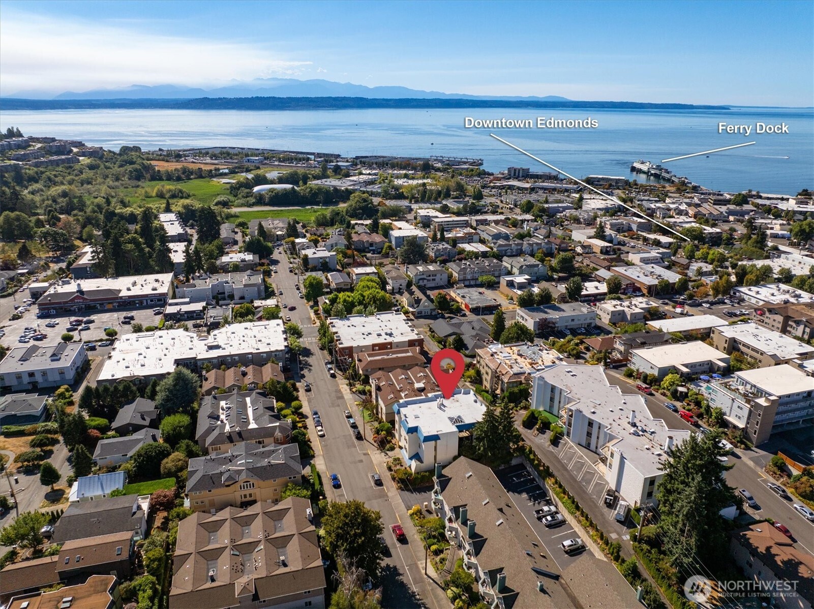 535 Walnut Street Unit: 202