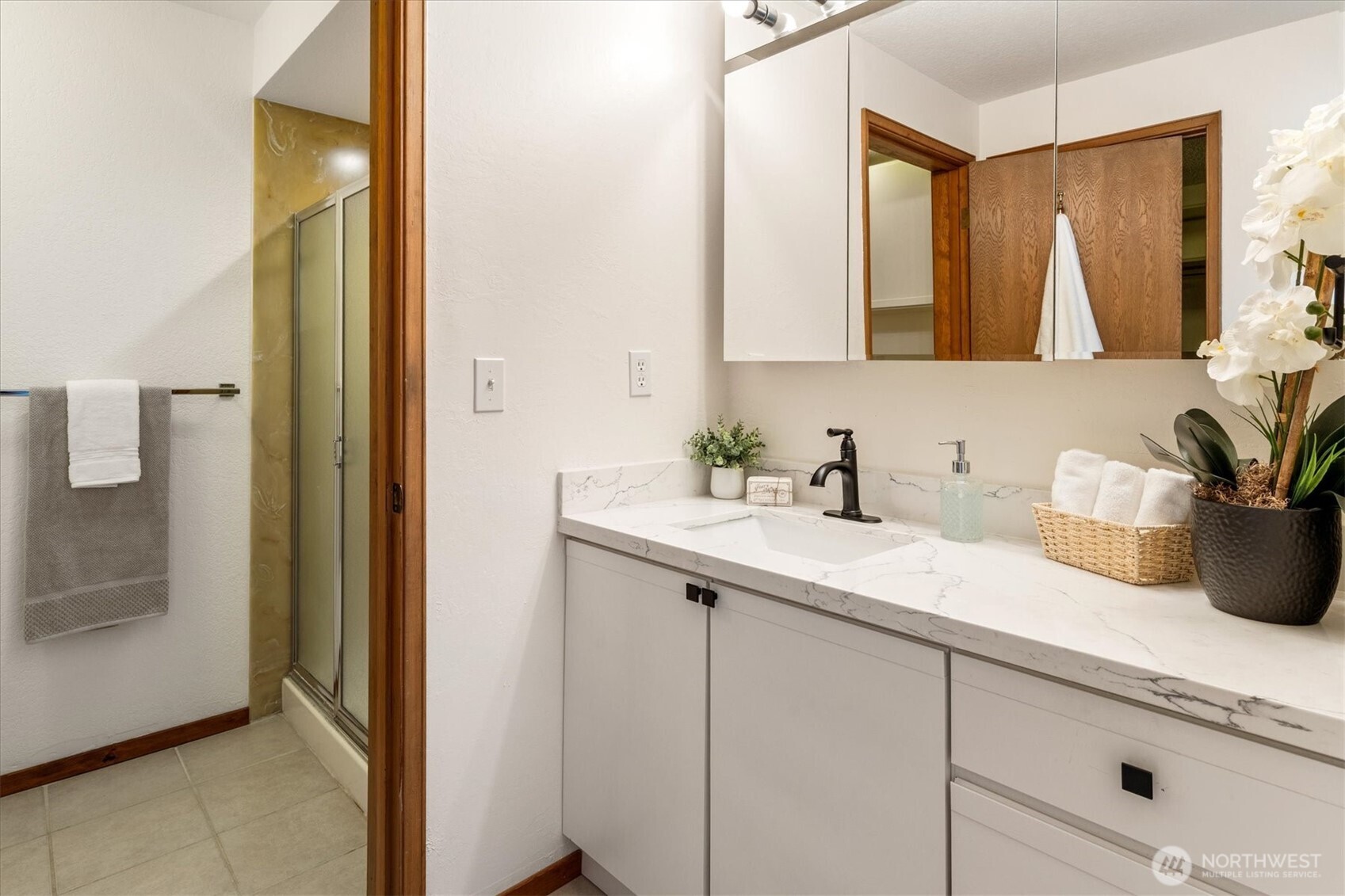 535 Walnut Street Unit: 202