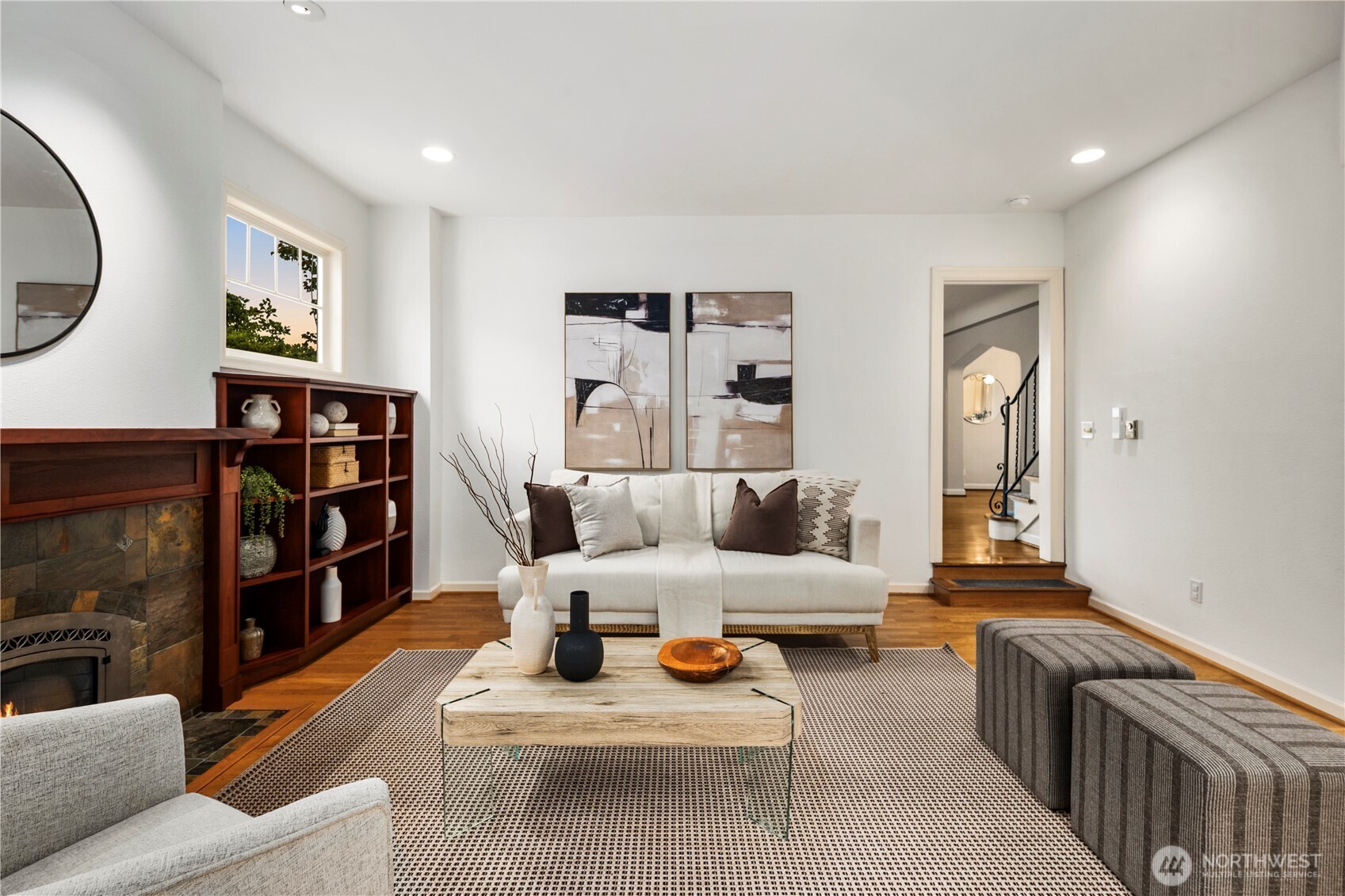 6022 Vassar Avenue NE