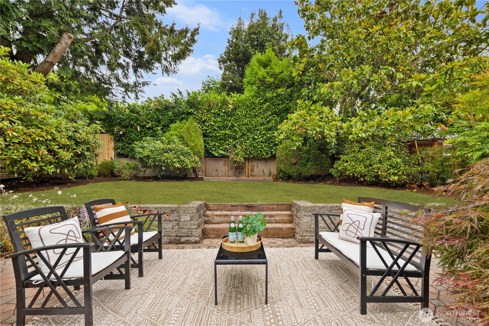 6022 Vassar Avenue NE