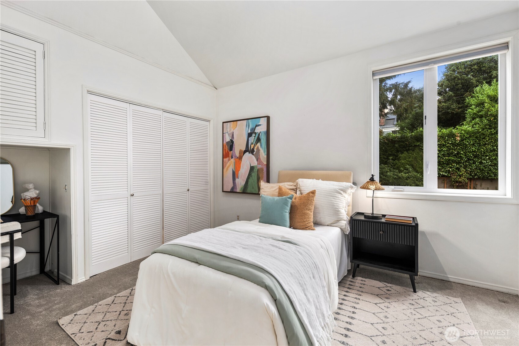 6022 Vassar Avenue NE