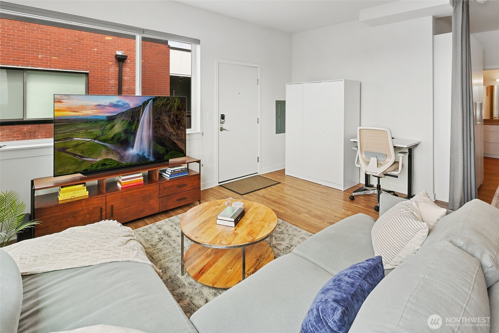 1601 N 45th Street Unit: 412