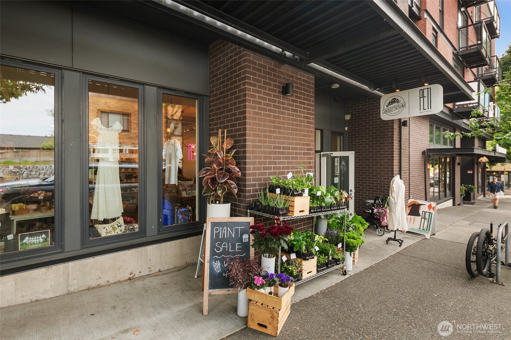 1601 N 45th Street Unit: 412