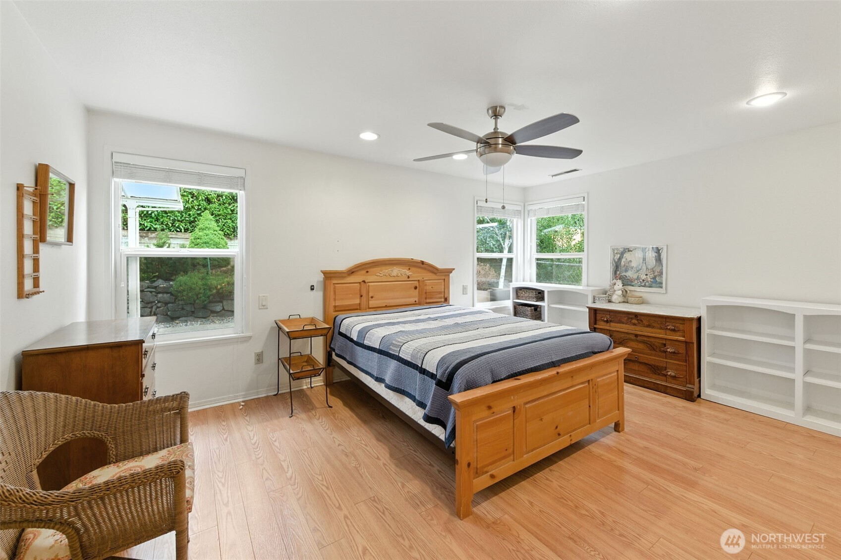 4929 Enetai Avenue NE