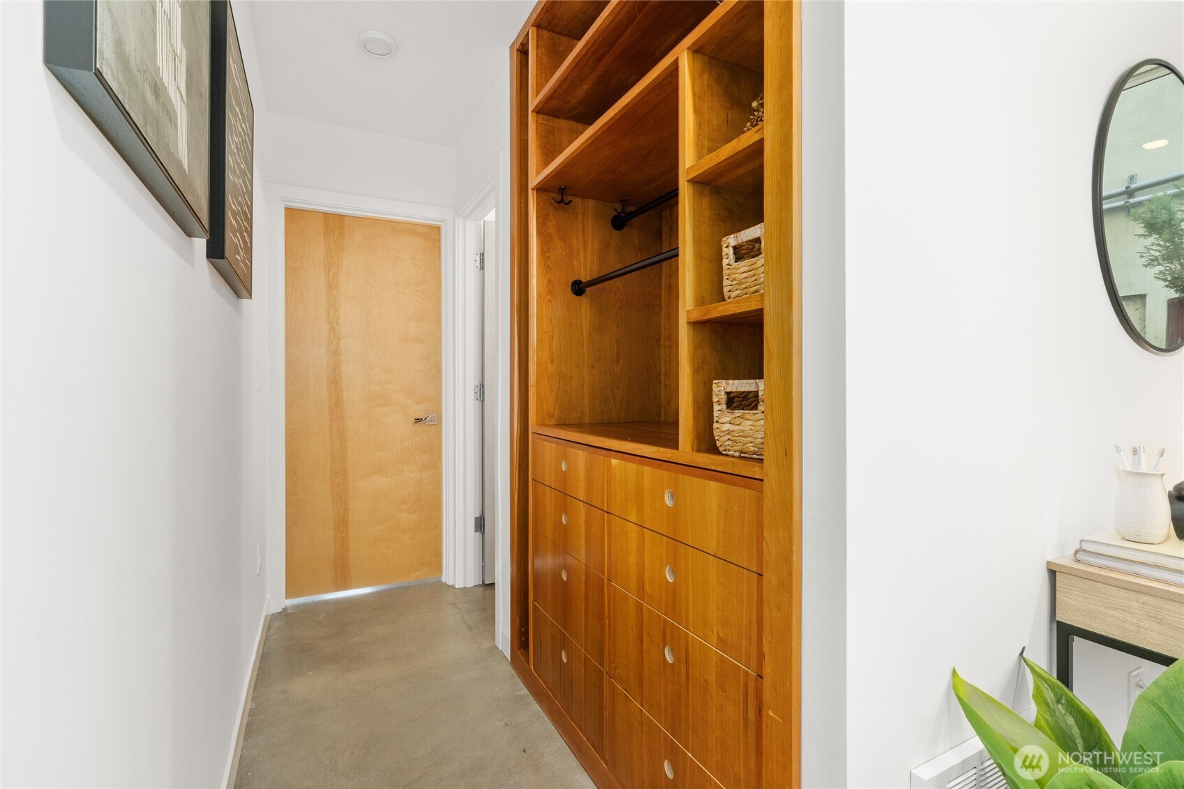 2357 Yale Avenue E Unit: B