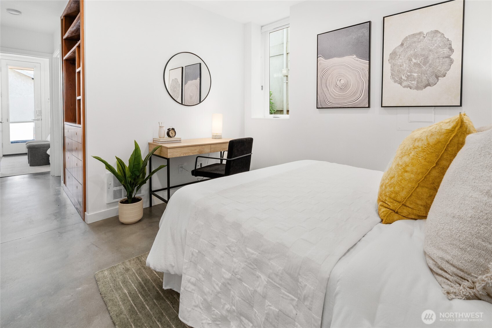 2357 Yale Avenue E Unit: B