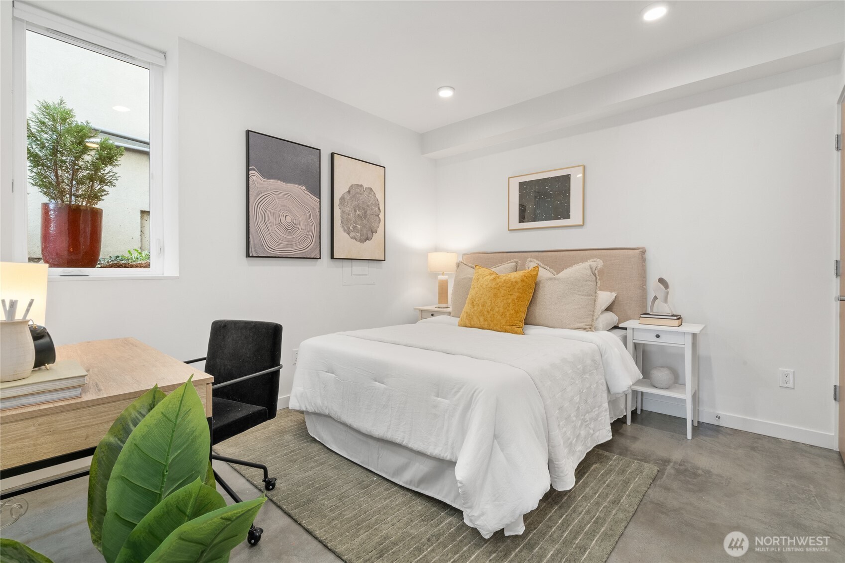 2357 Yale Avenue E Unit: B