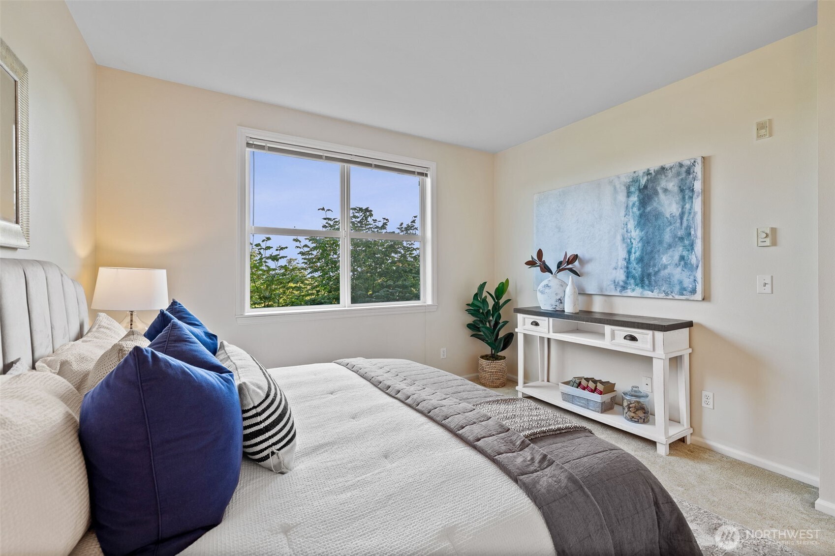 2960 SW Raymond Street Unit: 204