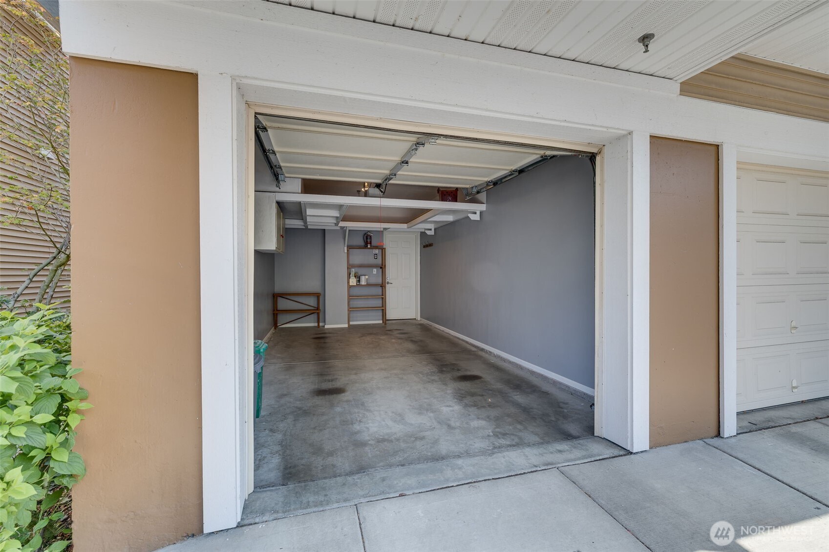 2960 SW Raymond Street Unit: 204