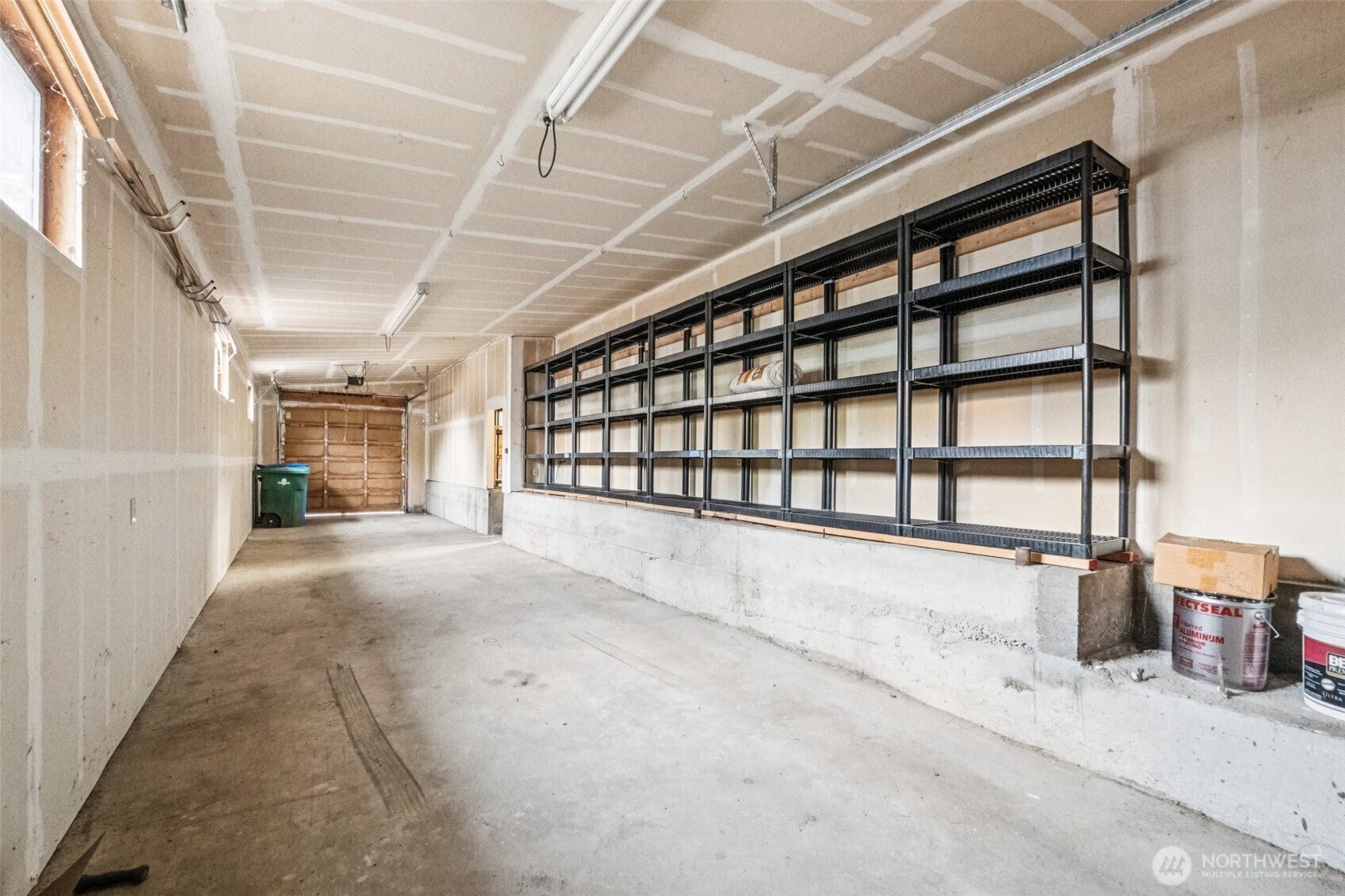 2531 NE 204th Street