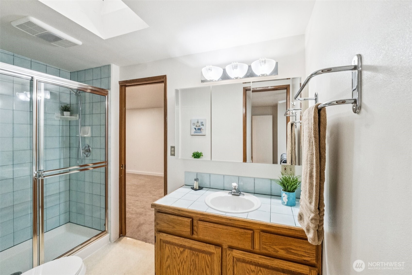 2531 NE 204th Street