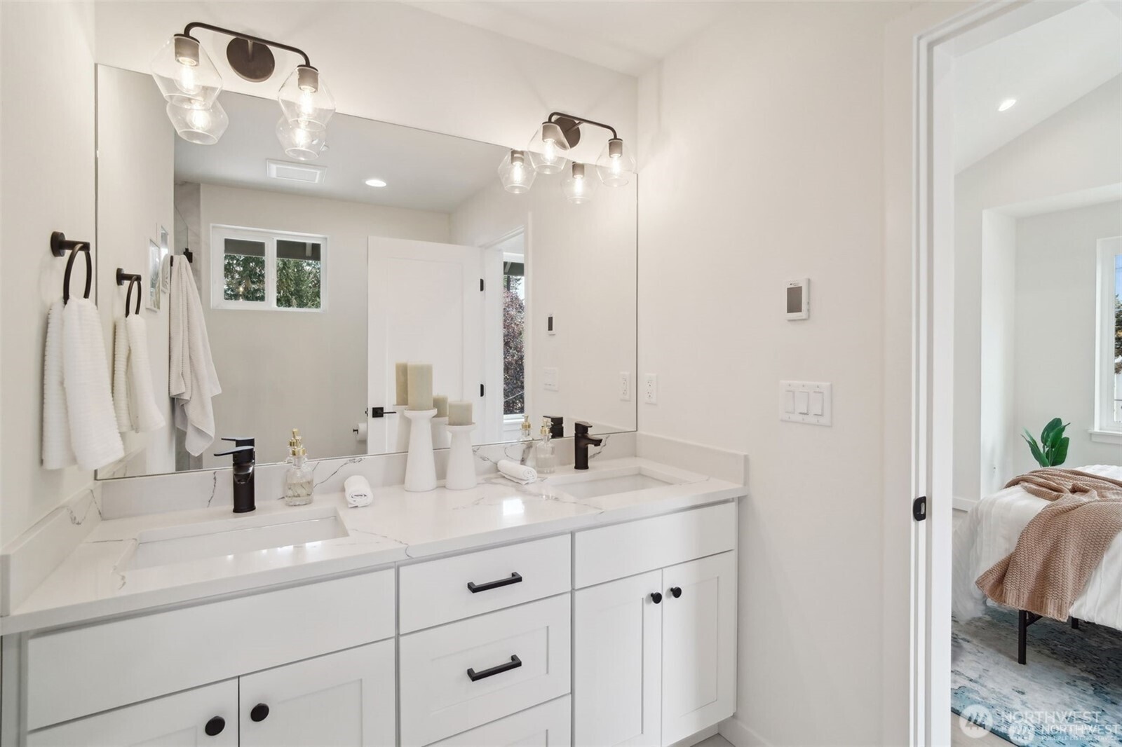 20311 14th Avenue NE Unit: B