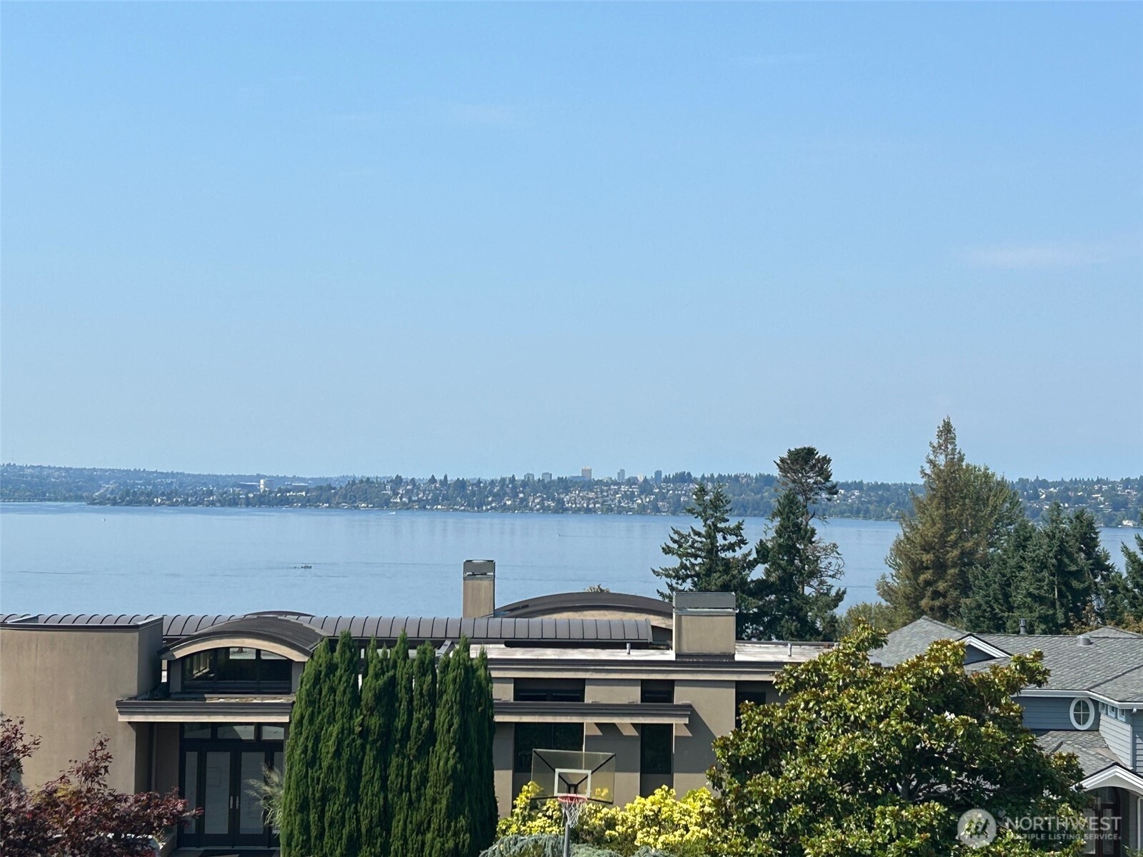 5604 104th Avenue NE