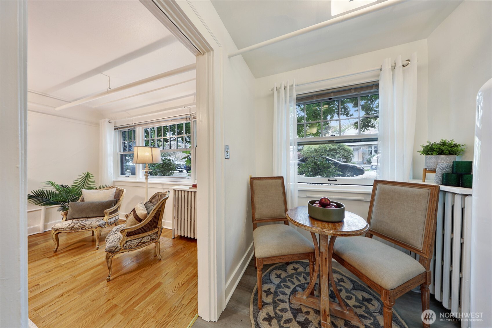 525 16th Avenue E Unit: 102