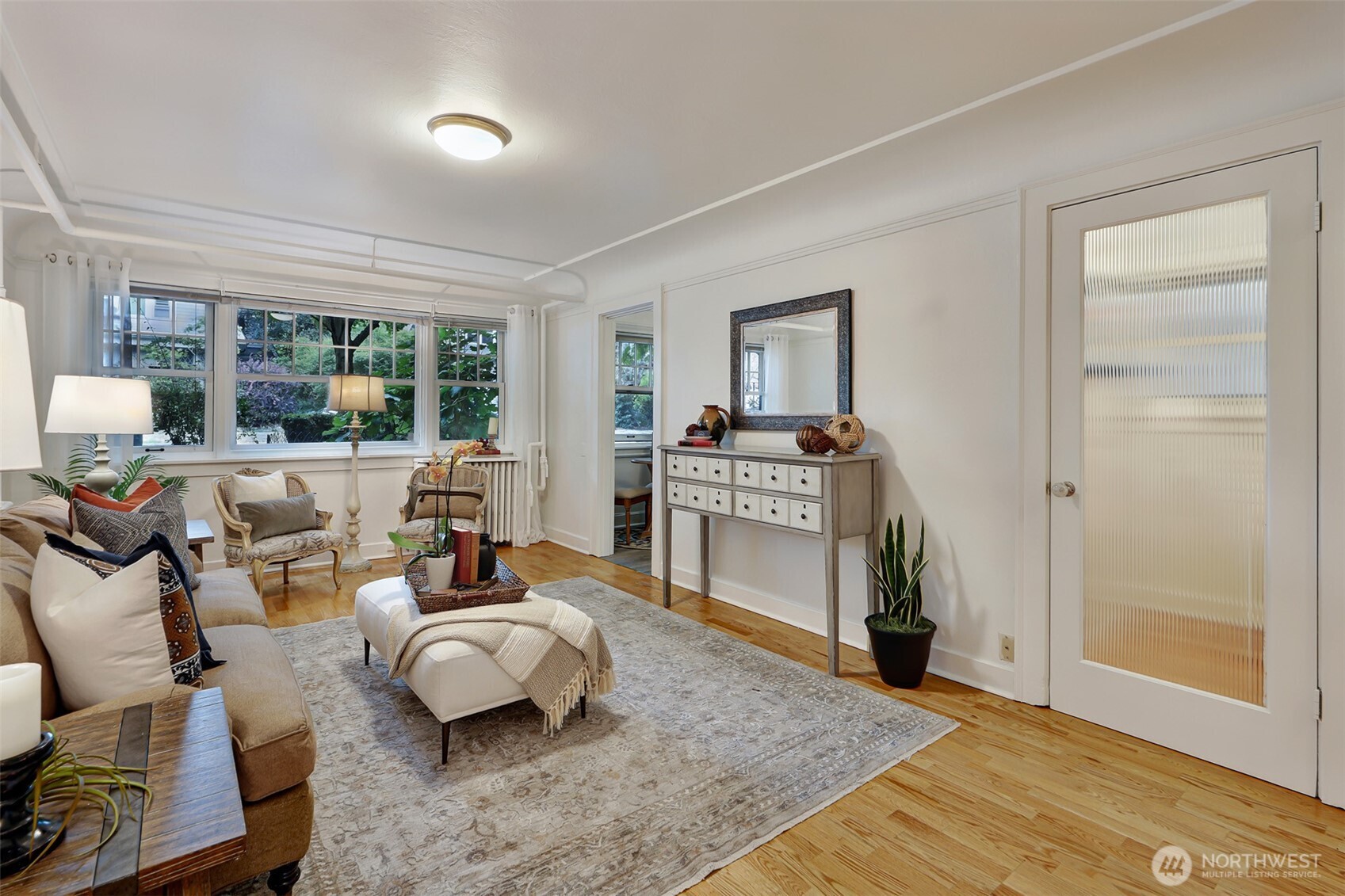 525 16th Avenue E Unit: 102