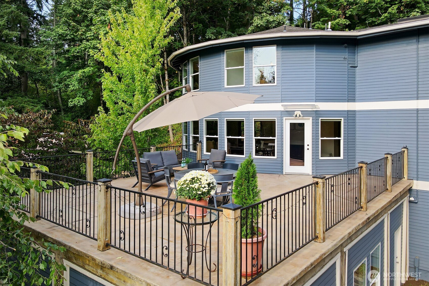 4034 NE 195th Street
