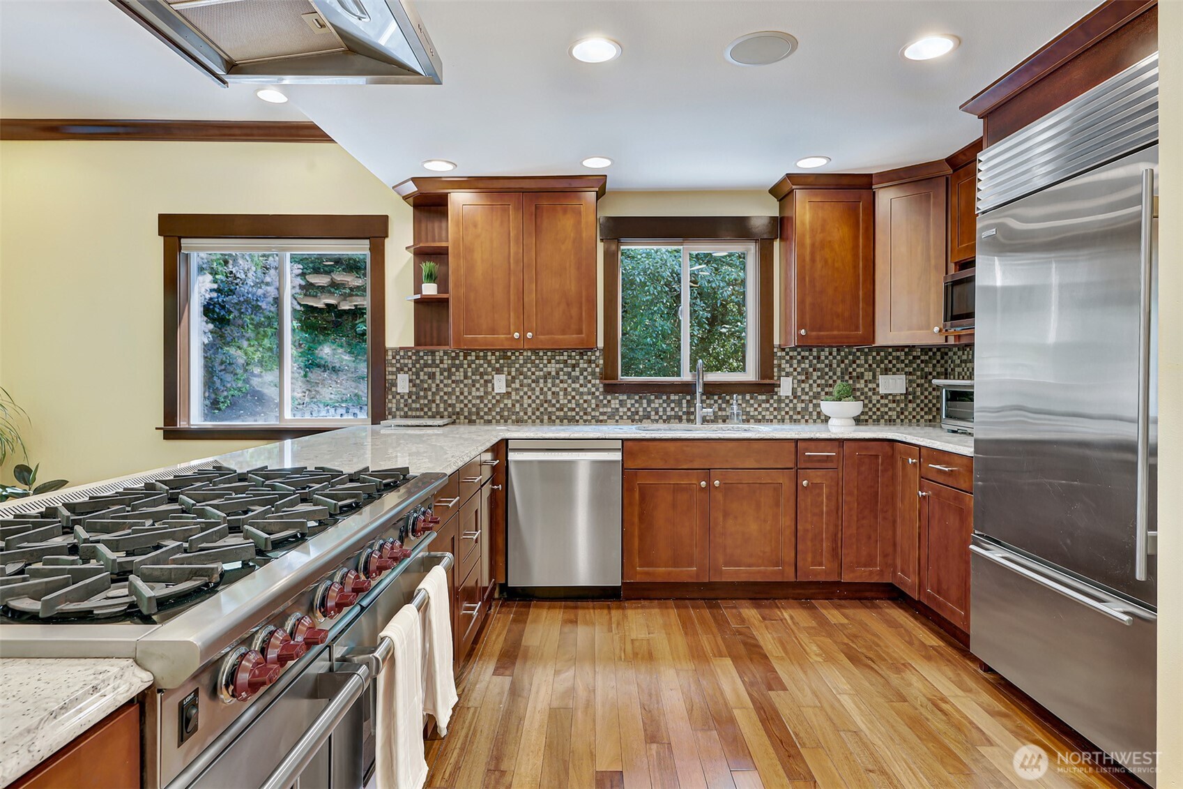 4034 NE 195th Street