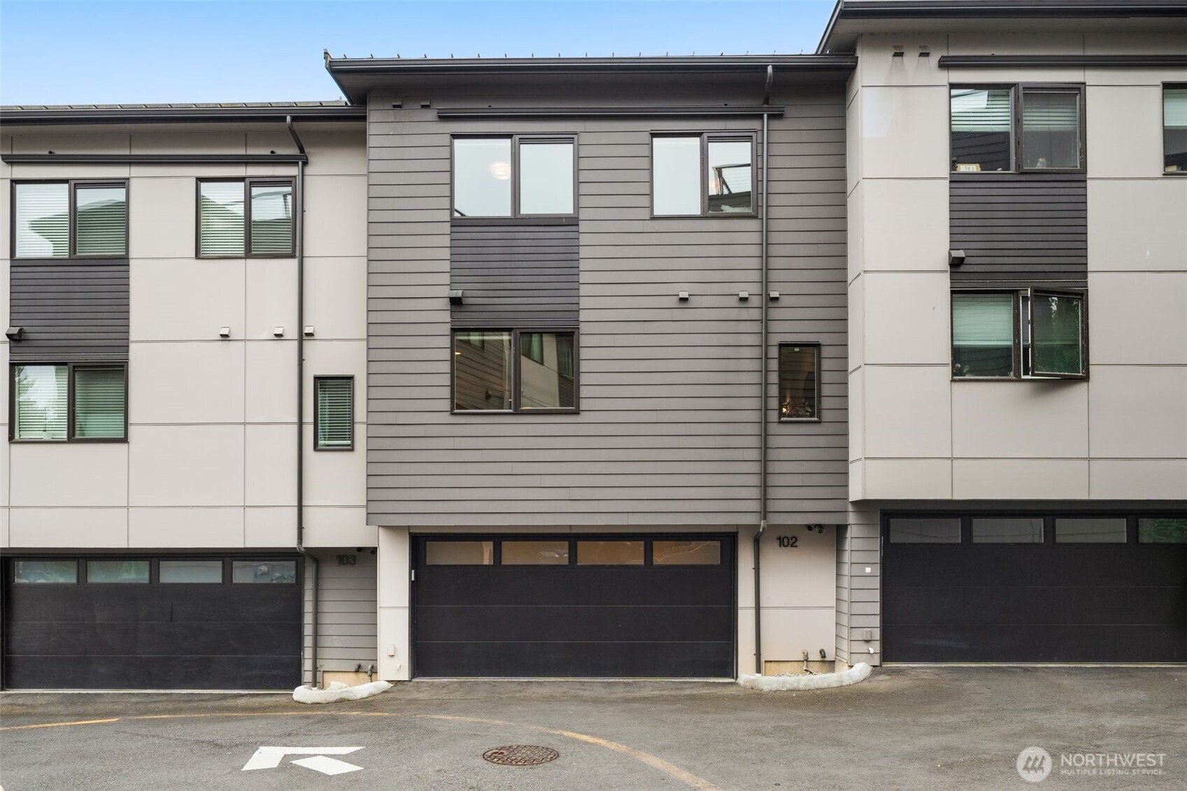 6454 NE 181st Street Unit: 102