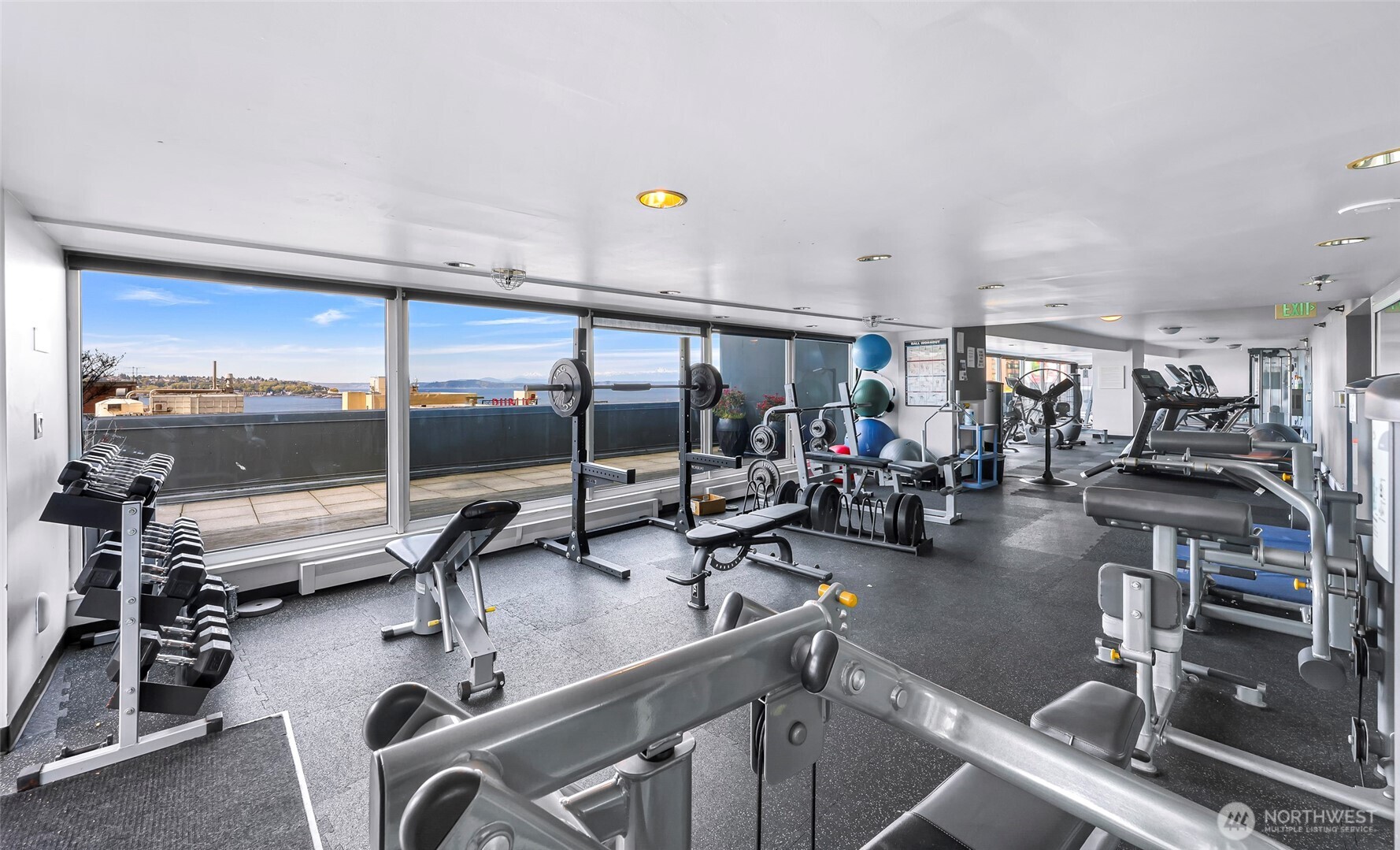 1415 2nd Avenue Unit: 2510