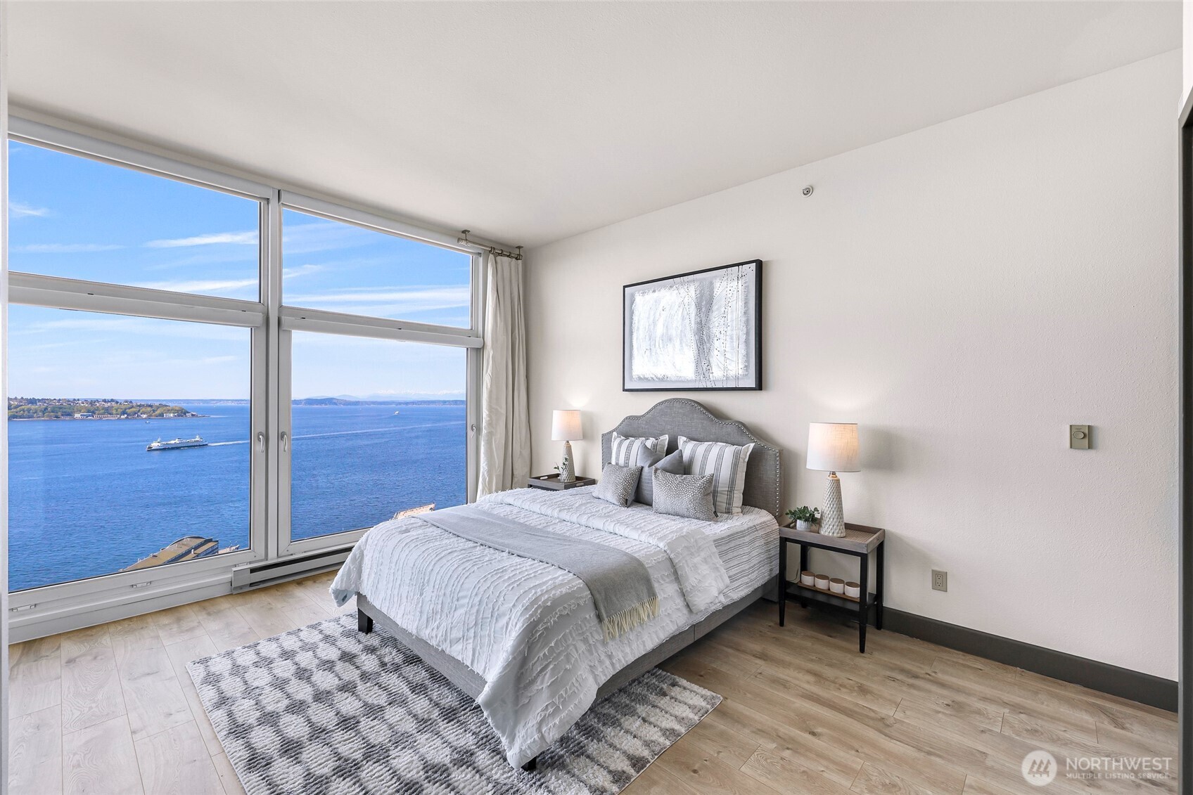 1415 2nd Avenue Unit: 2510