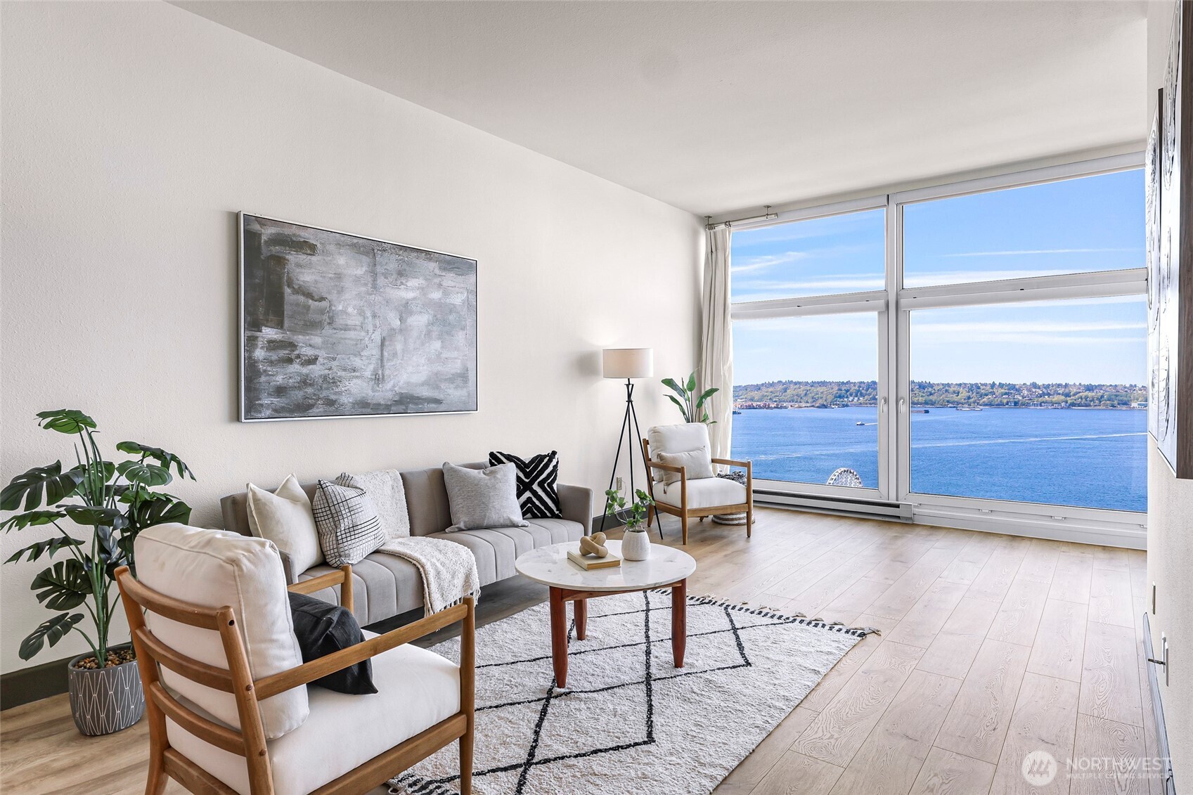 1415 2nd Avenue Unit: 2510