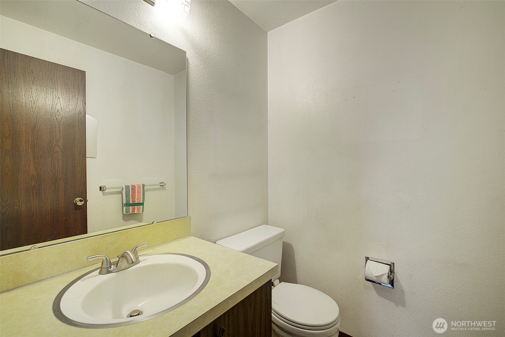 6651 E Grandview Avenue