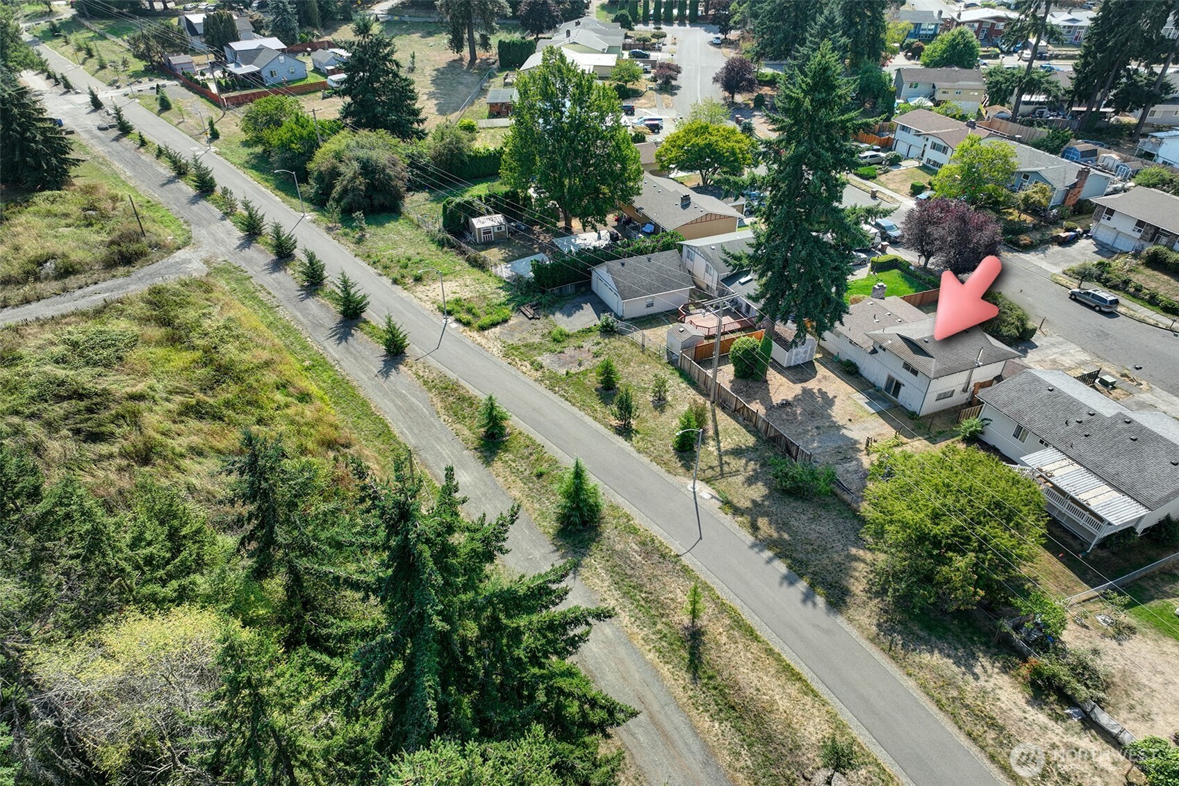 6651 E Grandview Avenue