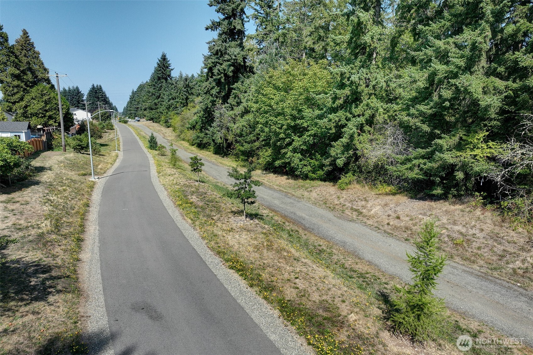 6651 E Grandview Avenue