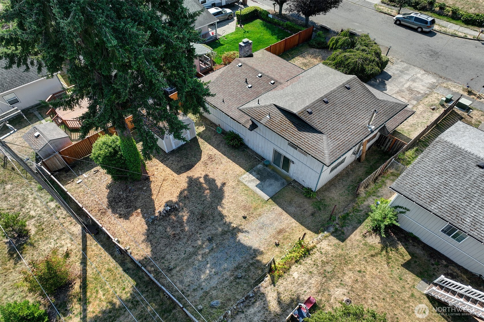 6651 E Grandview Avenue