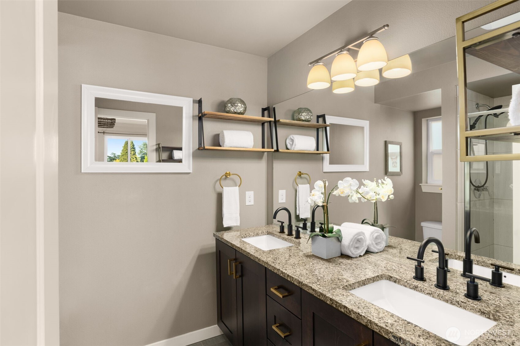 3012 SW Holly Street