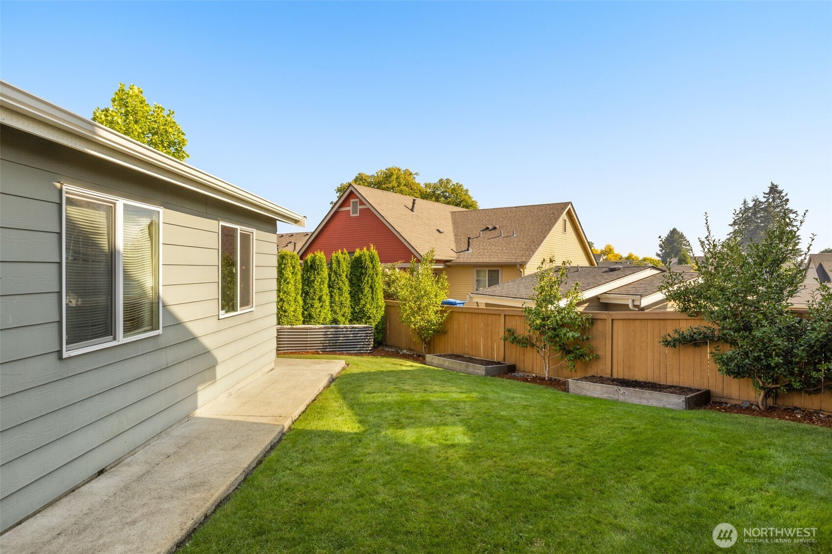 3012 SW Holly Street