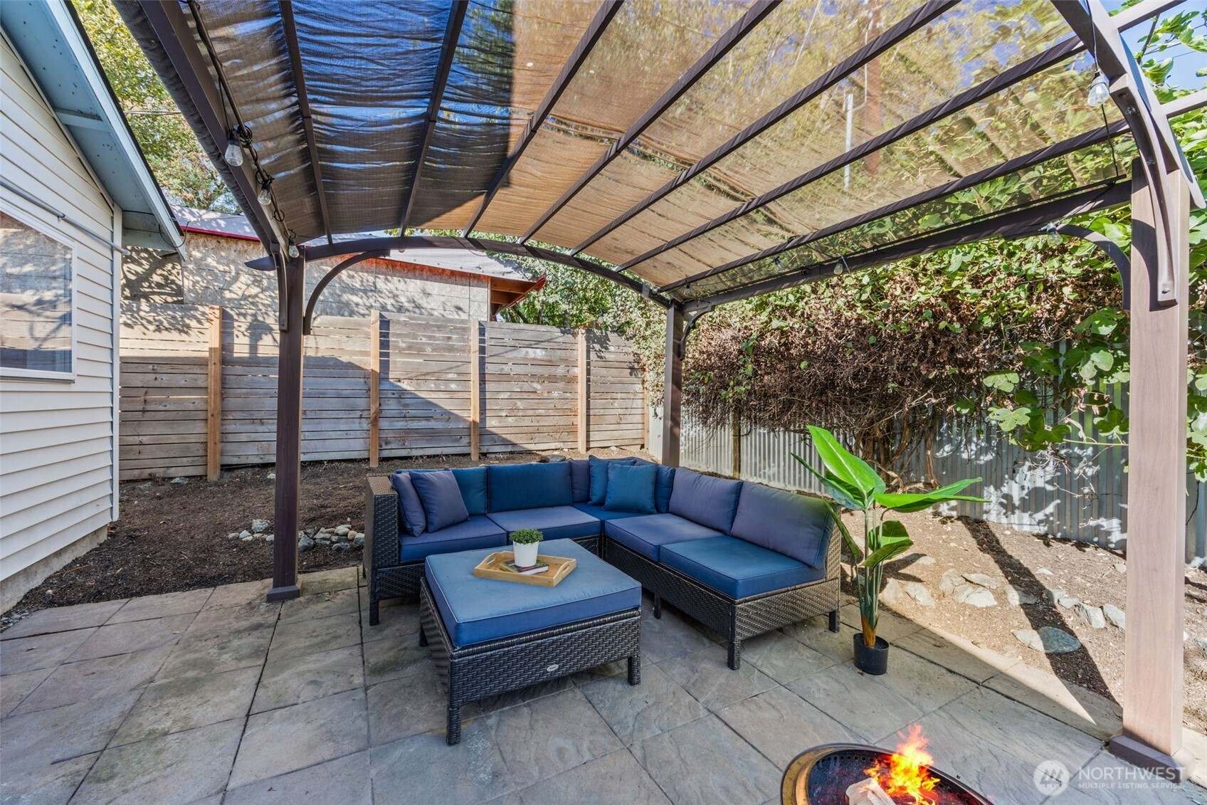 10332 Midvale Avenue N