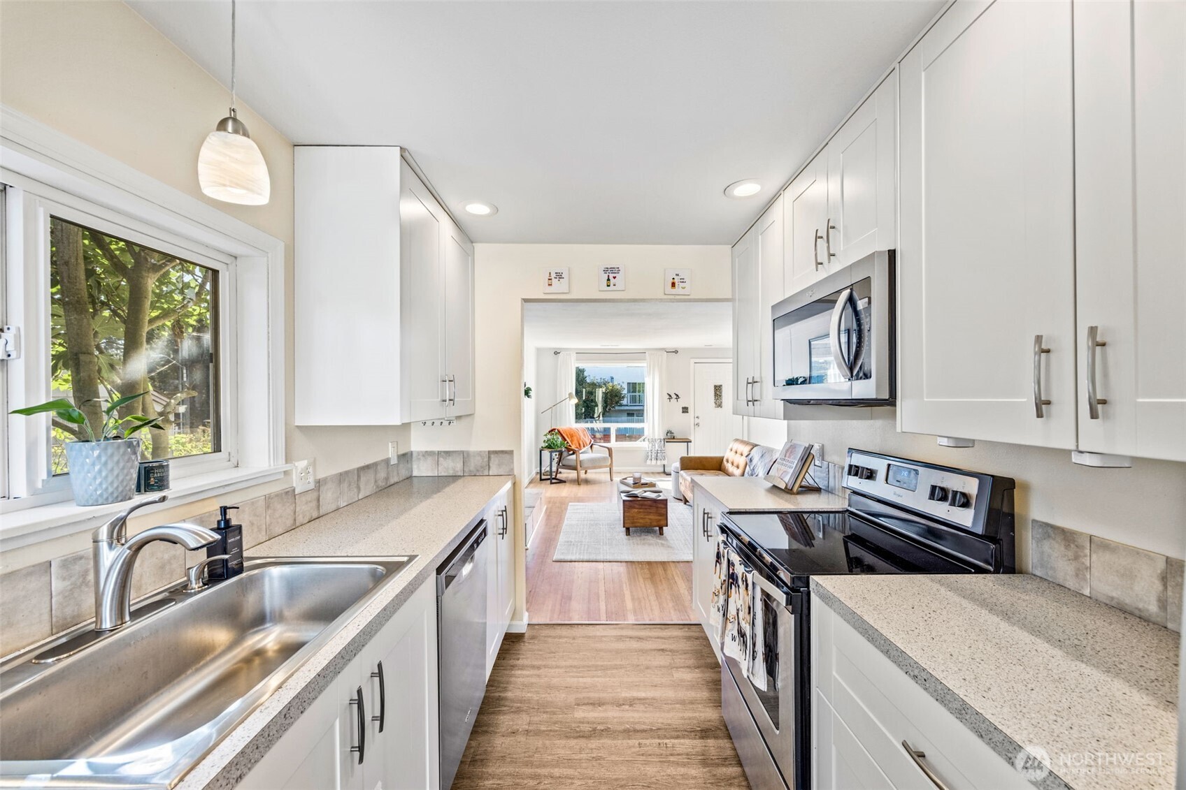 10332 Midvale Avenue N