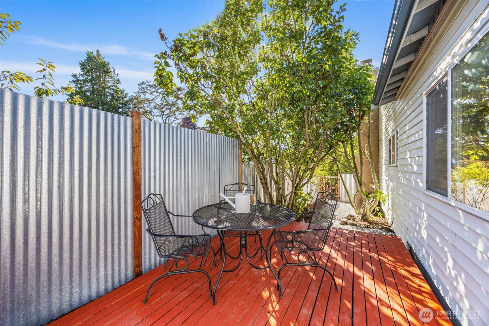 10332 Midvale Avenue N