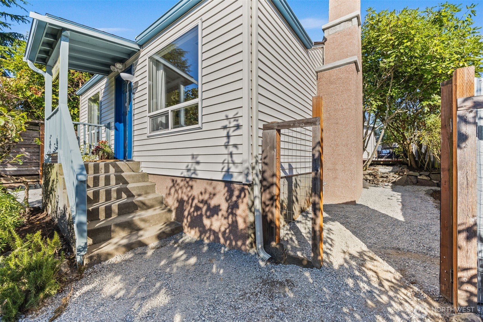 10332 Midvale Avenue N