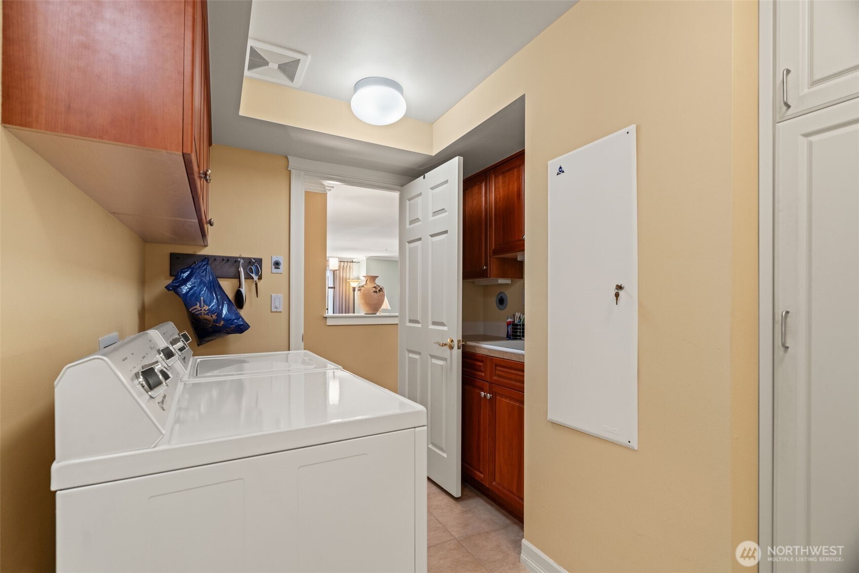 530 Dayton Street Unit: 201