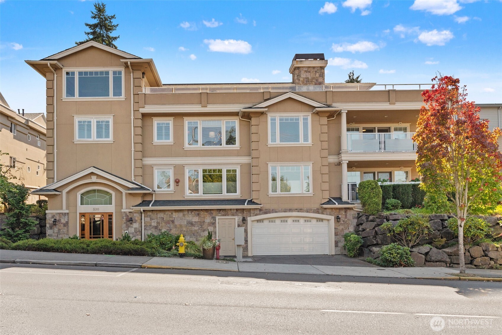 530 Dayton Street Unit: 201