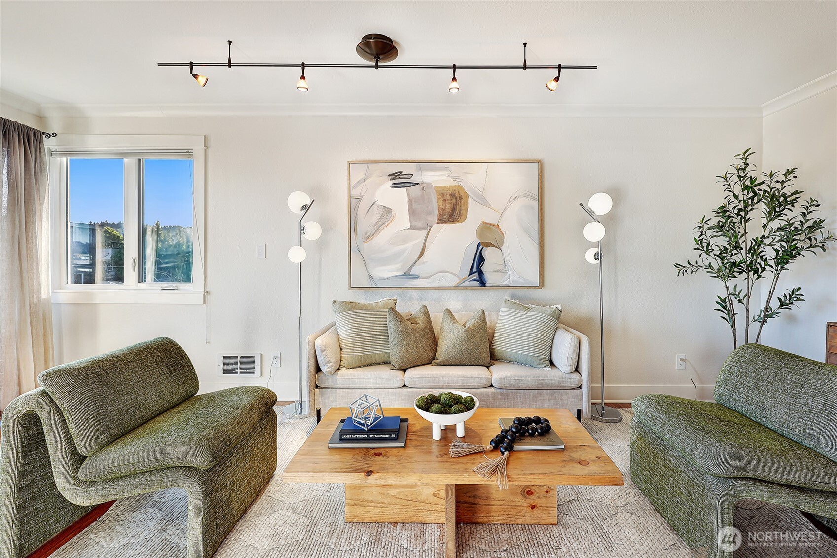 2830 NW 56th Street Unit: 303