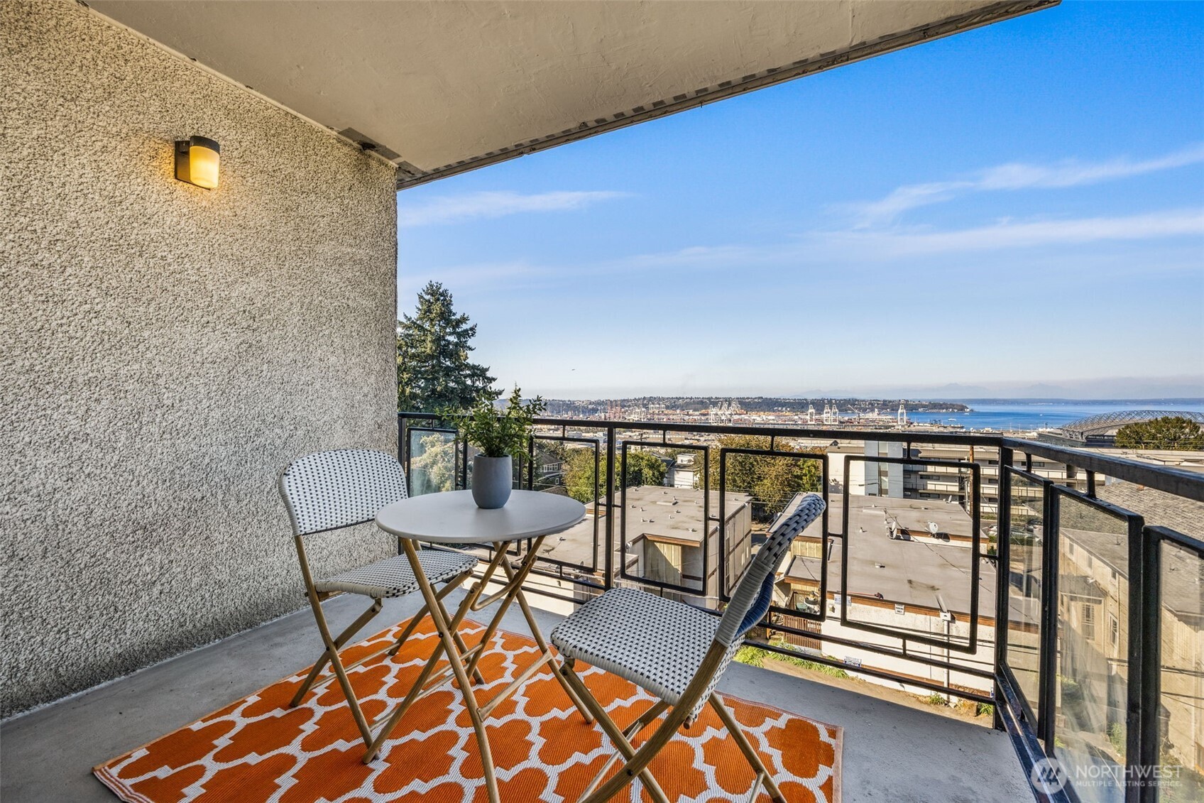 1723 13th Avenue S Unit: 404