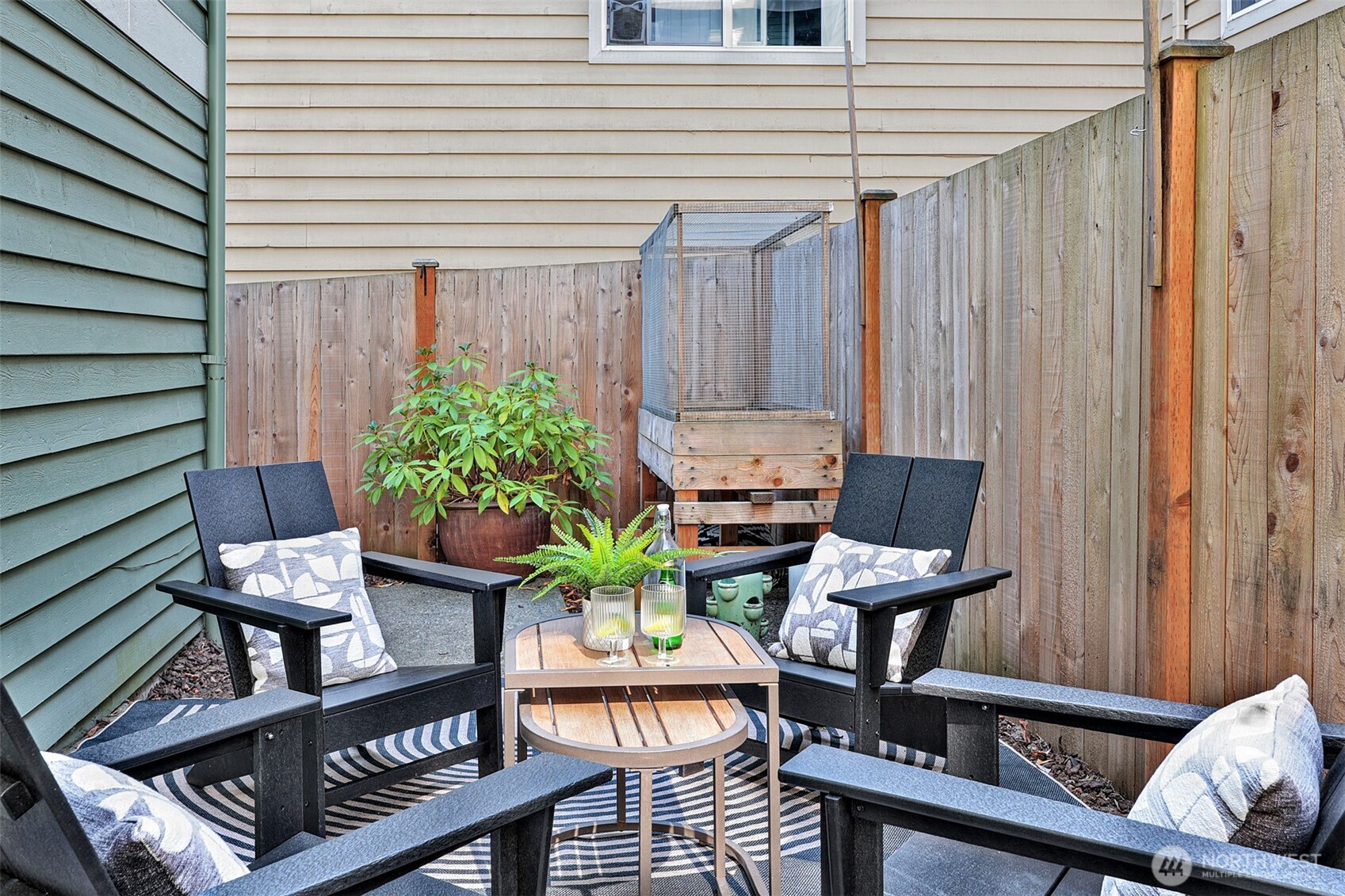 9407 Linden Ave N Unit: B