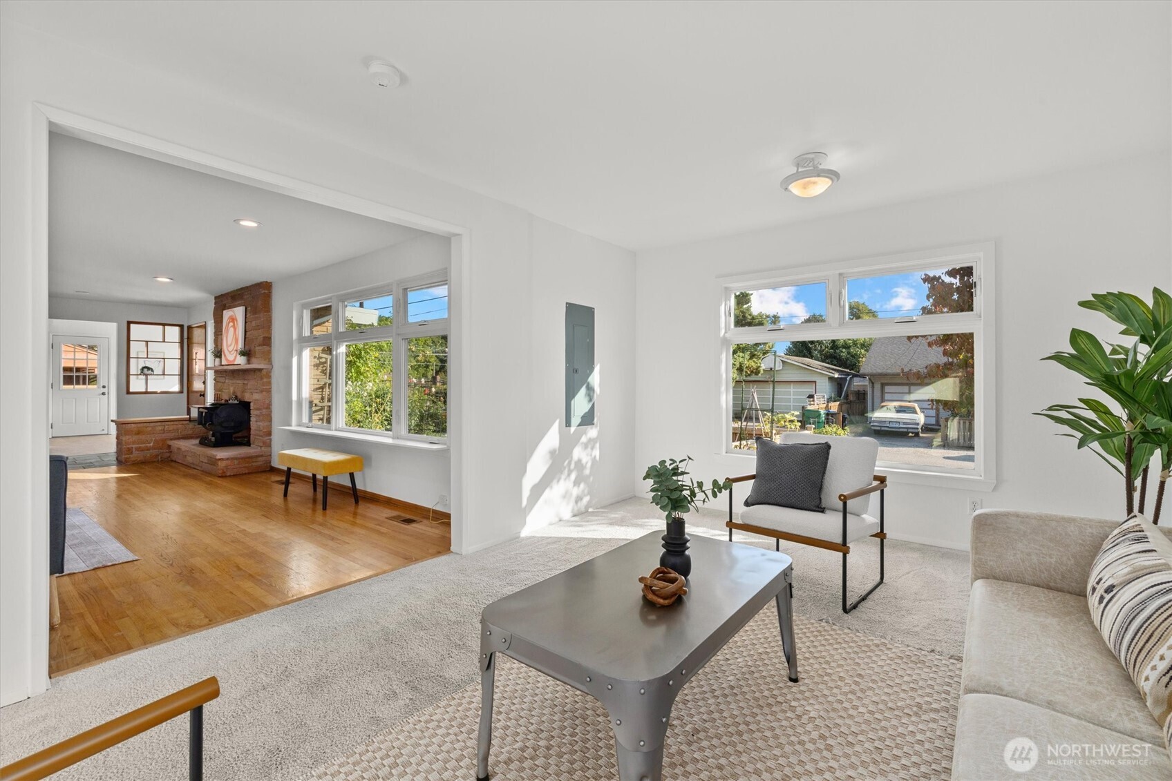 2332 S Juneau Street