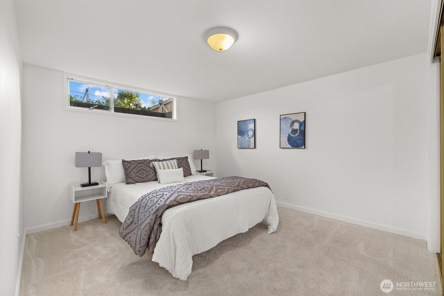 2332 S Juneau Street