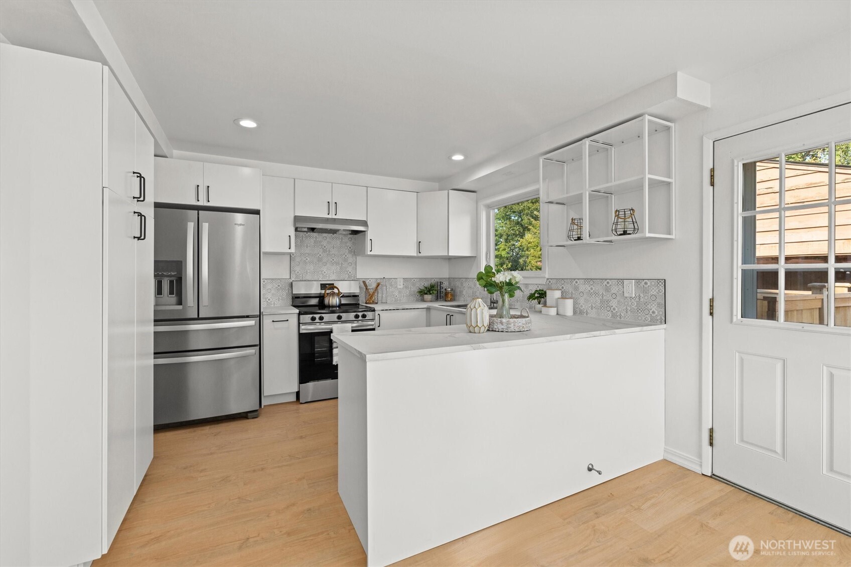 2332 S Juneau Street