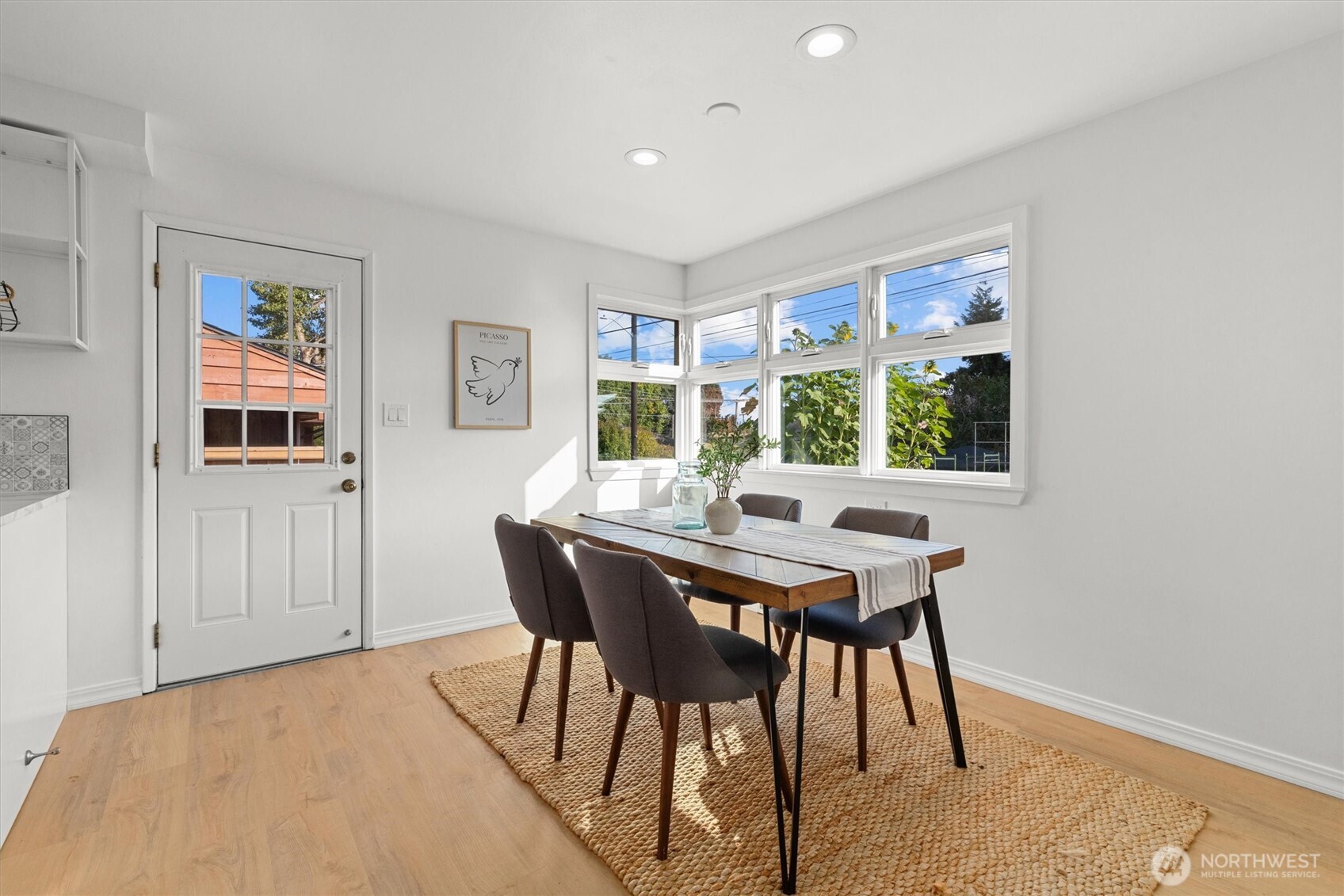 2332 S Juneau Street