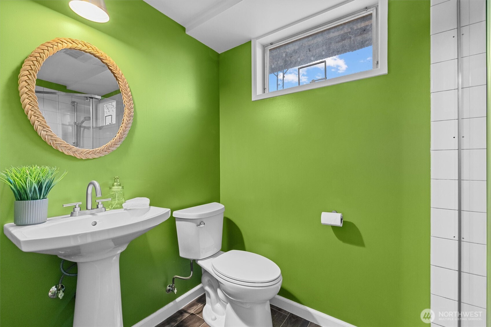 2332 S Juneau Street