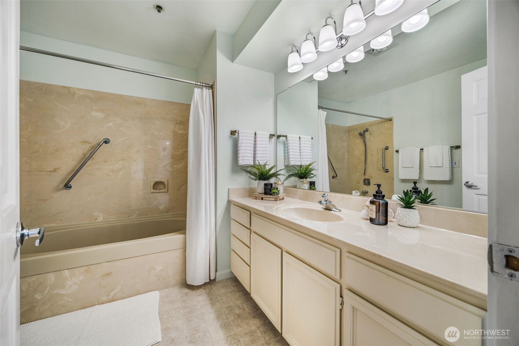 9023 Mary Avenue NW Unit: 401