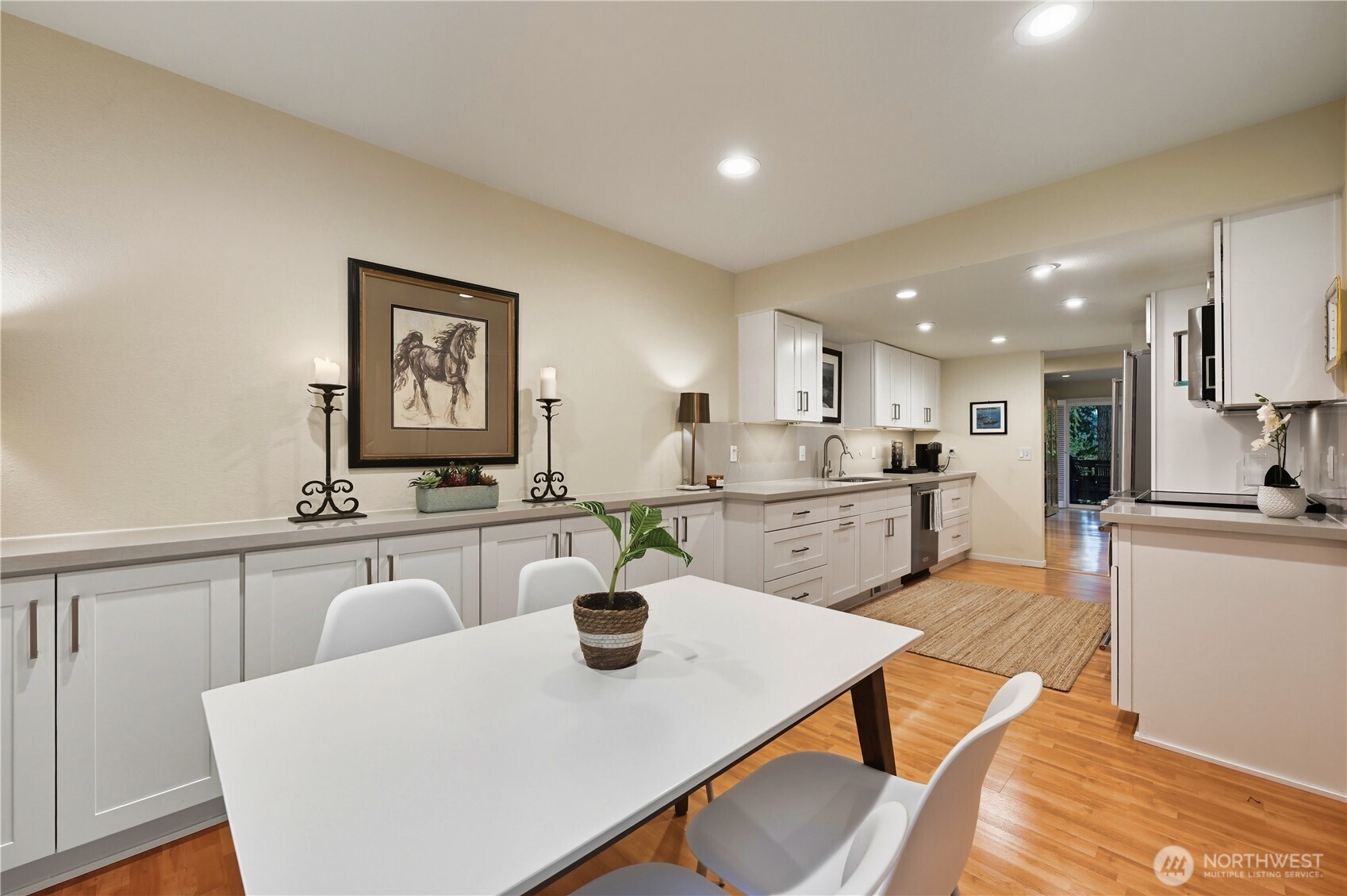 13730 15th Avenue NE Unit: E204