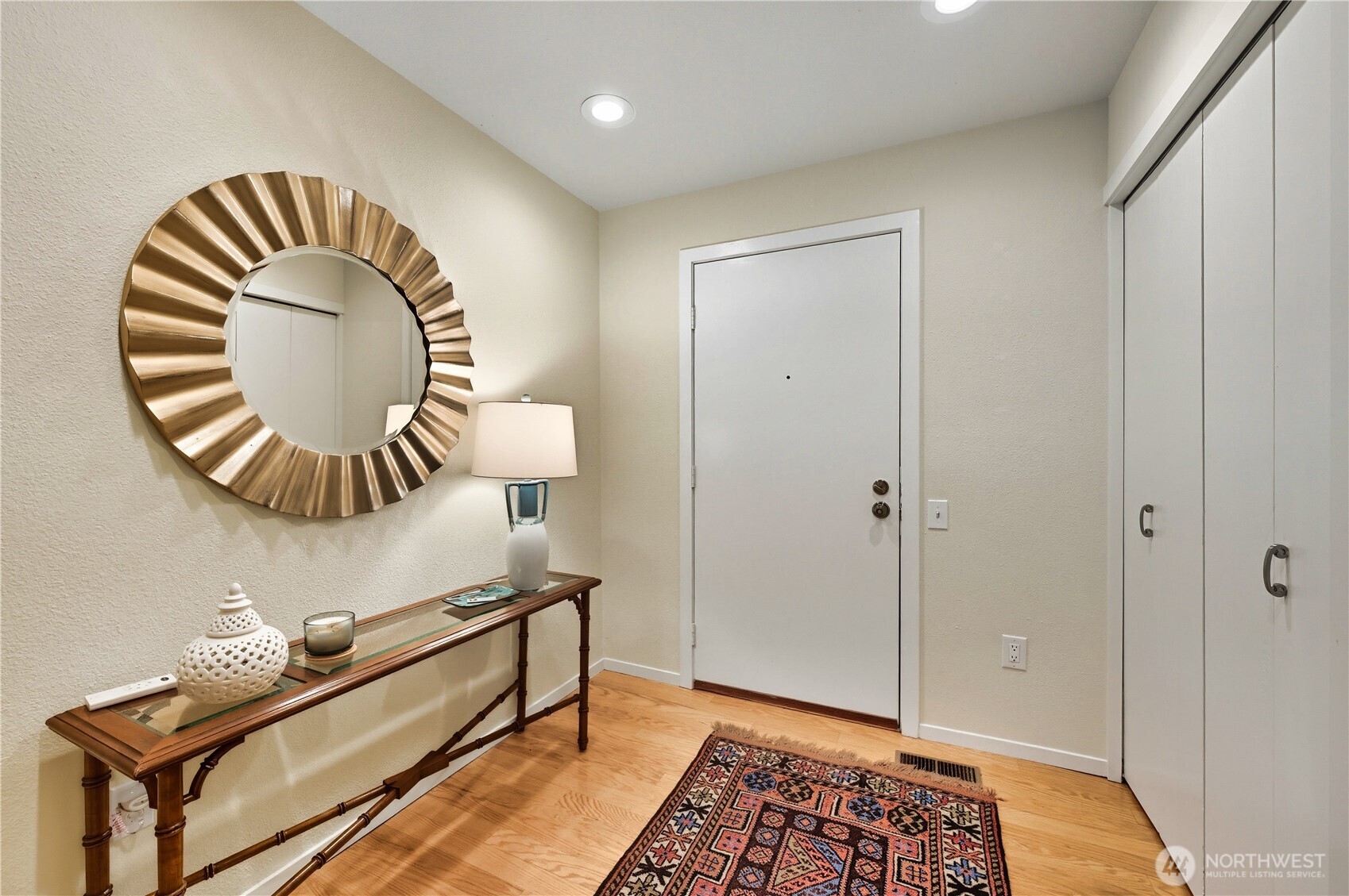 13730 15th Avenue NE Unit: E204