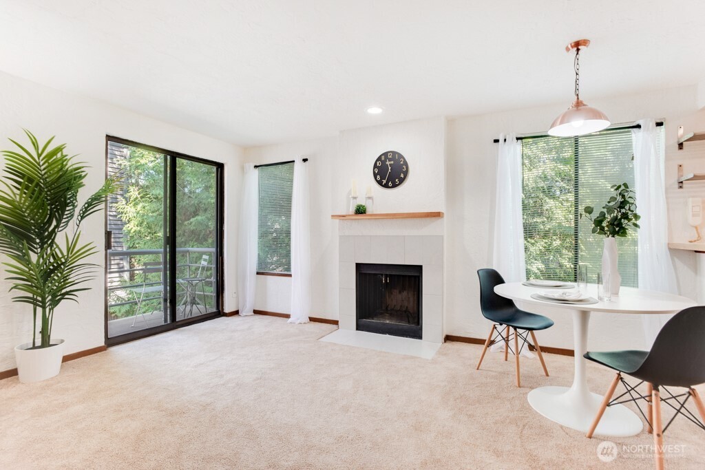 1200 6th Avenue N Unit: 6