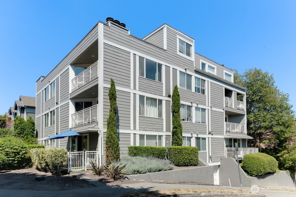 1200 6th Avenue N Unit: 6